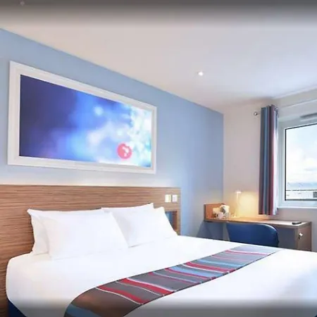Travelodge Glasgow Braehead Hotel-2